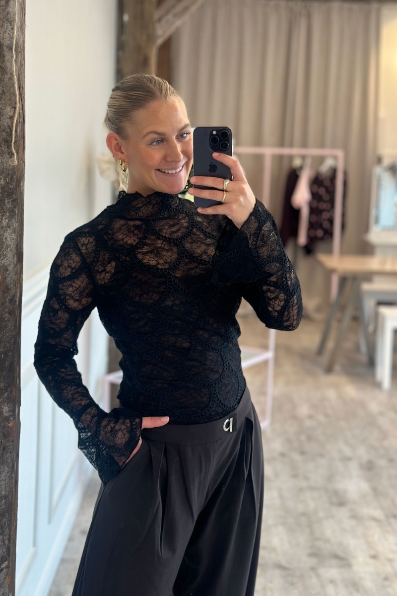 Bruuns Bazaar - Bluse - Deodara Suzi blouse - Black