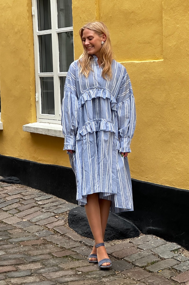 Stories From The Atelier by Copenhagen Shoes - Kjole - Star Dress - SS25 - Light Blue